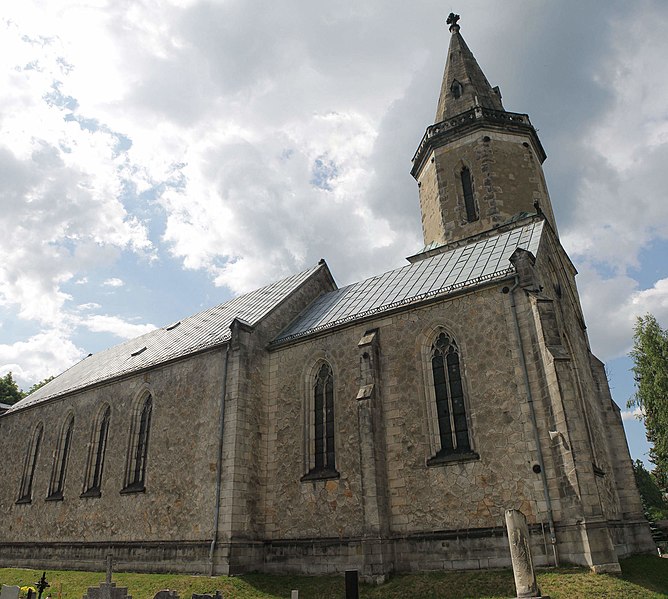 File:Church in Wlen.jpg