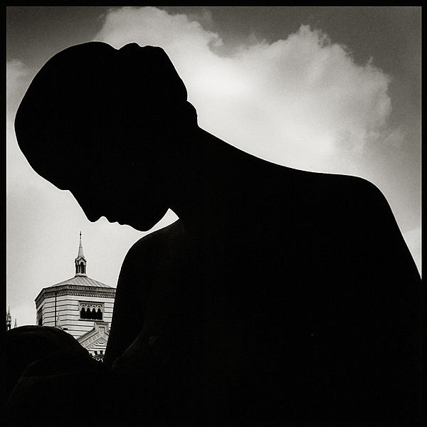 File:Cimitero Monumentale, Milano - foto Augusto De Luca.jpg