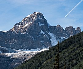 Contrails Over Diadem Peak - Национален парк Джаспър Icefields Parkway септември 2019.jpg