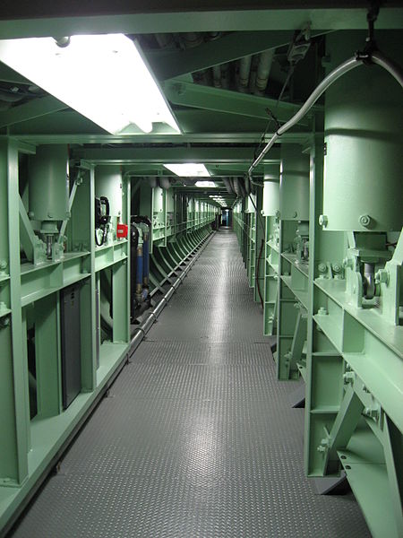 File:ControlRoomtoSiloCorridor.jpg