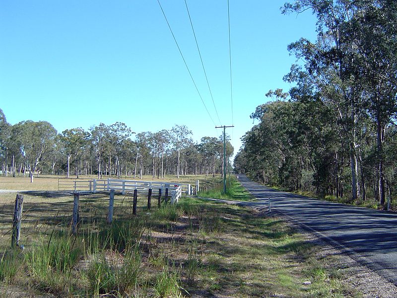 File:Dairy Creek Rd Waterford.jpg