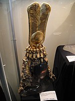 Debbie Reynolds Auction - Elizabeth Taylor "Cleopatra" headdress from 1963 "Cleopatra" (5851596641).jpg