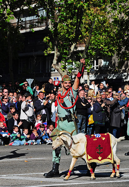 File:Desfile Fuerzas Armadas - Legionario.jpg