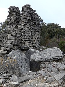 Dolmen du Bois des Géantes no. 4