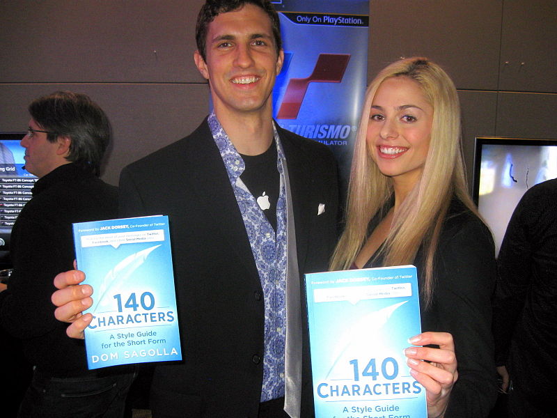 File:Dom Sagolla and Sarah Austin at the It Won't Stay in Vegas blogger party at Atomic Testing Museum - Consumer Electronics Show 2010 - CES.jpg