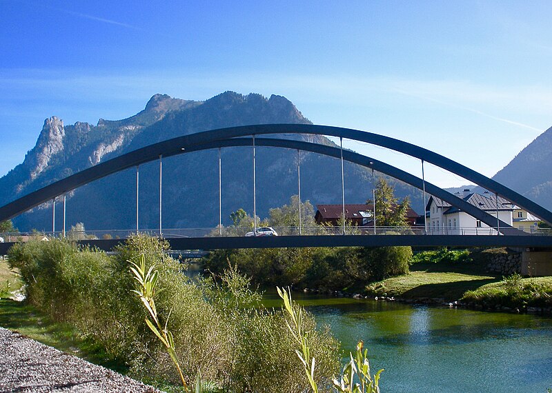 File:Ebensee Traunbrücke.jpg