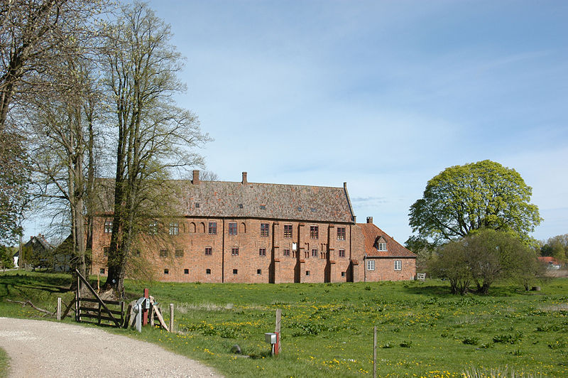 File:Esrum Kloster 2007.jpg