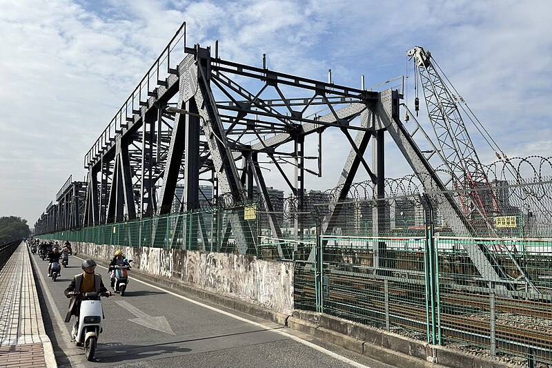 File:Exterior, Pearl River West Bridge 20231202-B.jpg