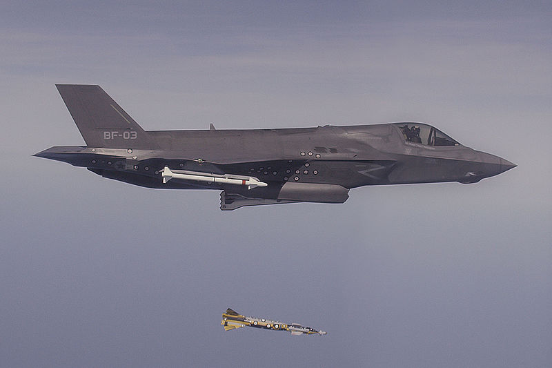 File:F-35B Aces First Release of a UK Paveway IV Bomb 150612-D-MJ303-310.jpg