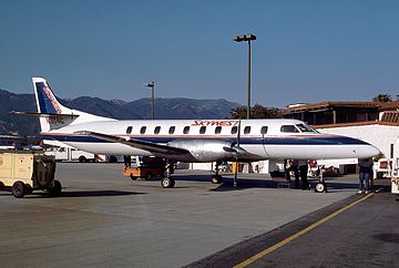 事故 衝突 デトロイト 空港