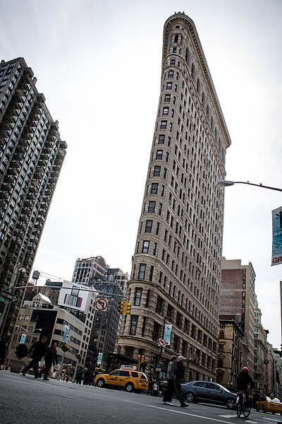 File:Flat Iron - 6855340080.jpg