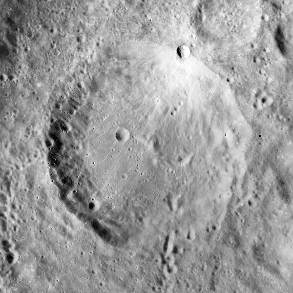 File:Gibbs crater AS15-M-2373.jpg