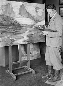 Guðmundur Einarsson (1895-1963), beeldend kunstenaar uit Miðdal, in diens atelie, Bestanddeelnr 190-0341.jpg