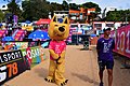 English: Guazú, the official mascot of the 2019 South American Games Español: Guazú durante los Juegos Suramericanos de Playa Rosario 2019.