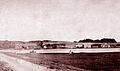 Hadsund set fra syd, 1878. Hotel Hadsund ses i midten af billedet.