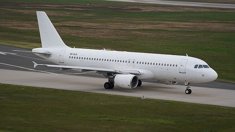 File:Hannover Airport SmartLynx Airlines Malta Airbus A320-214 9H-SLD (DSC07717).jpg