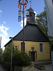 Wettbergener Kirche im Mai