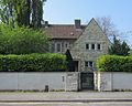 Villa mit Einfriedung (Haus Dr. Geyer)