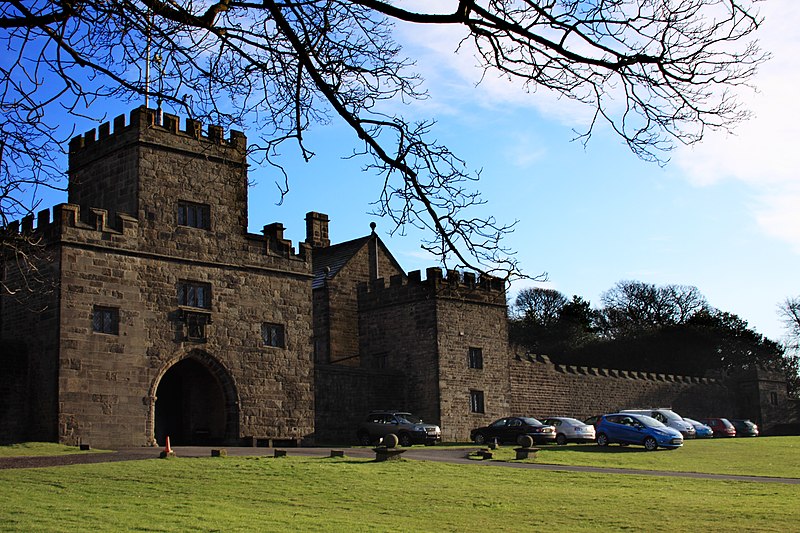 File:Hoghton Tower, Lancashire 6704115249.jpg