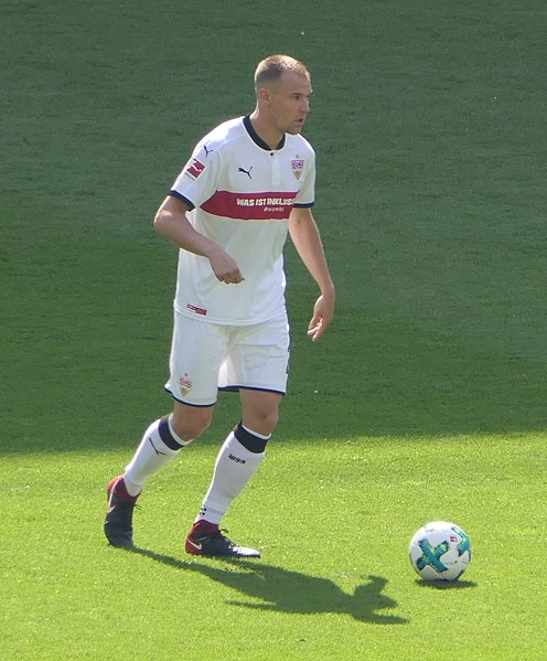 Badstuber playing for Stuttgart in 2018