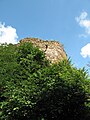 Čeština: Část zdi zříceniny hradu Oparno. Okres Litoměřice, Česká republika. English: Walls of former Oparno Castle, Litoměřice District, Czech Republic.