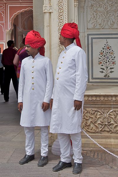 File:Inside the Jaipur City Palace (4571621452).jpg