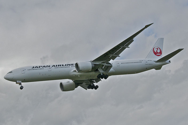 File:JAL Japan Airlines Boeing 777-300ER; JA733J@LHR;13.05.2013 708fq (8741256647).jpg