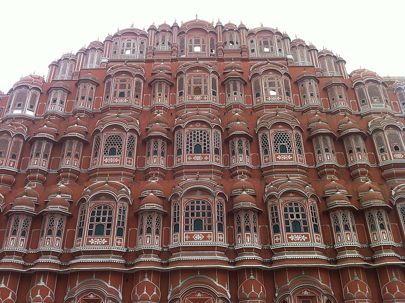 File:Jaipur Hawa Mahal outside.jpg