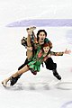 Η Jana Khokhlova και ο Sergei Novitski ερμηνεύουν τον παραδοσιακό, ρωσικό, πρωτότυπο χορό τους στους Χειμερινούς Ολυμπιακούς του 2010.