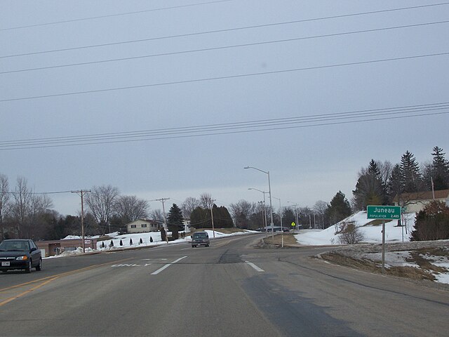 Population sign on WIS 26