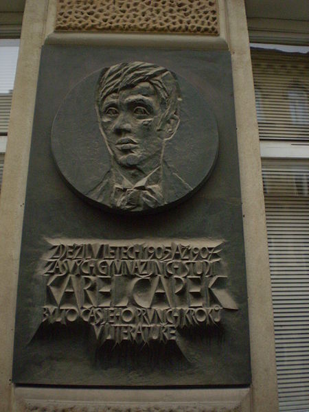 صورة:Karel Čapek, Brno, Jaselská ulice, pamětní deska.JPG