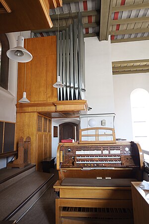 Kirchhain - kath St Elisabeth - Orgel - Pfeifen 3 rechts.jpg