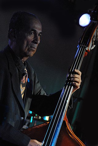 <span class="mw-page-title-main">Orlando "Cachaíto" López</span> Cuban bassist and composer