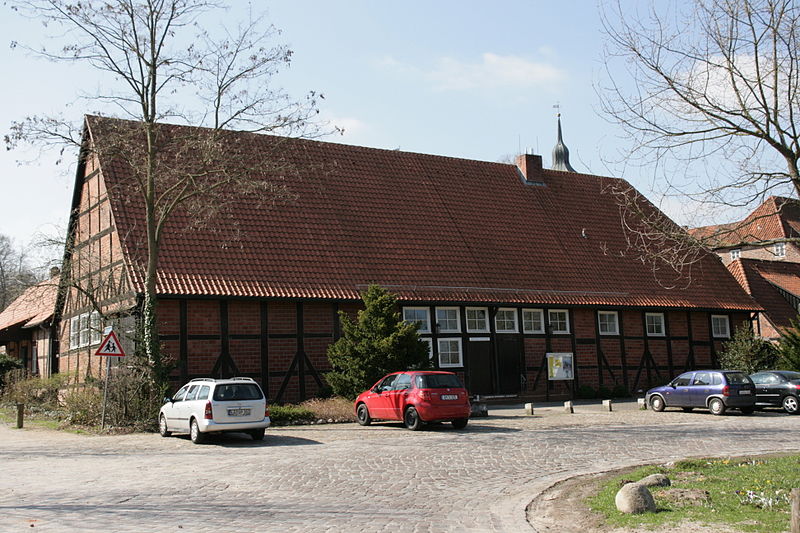 File:Lüneburg - Am Domänenhof - Zehntscheune 01 ies.jpg