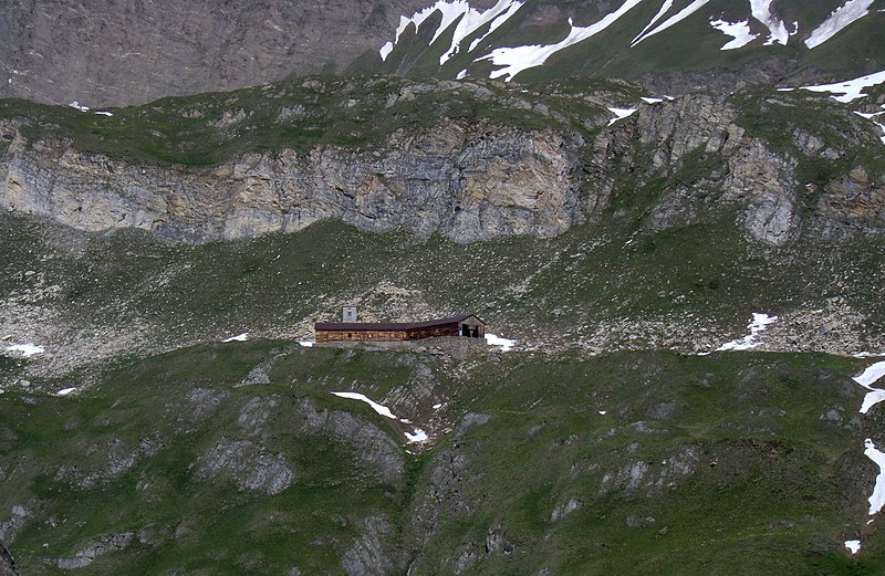 File:Lago dei Sabbioni 7.jpg