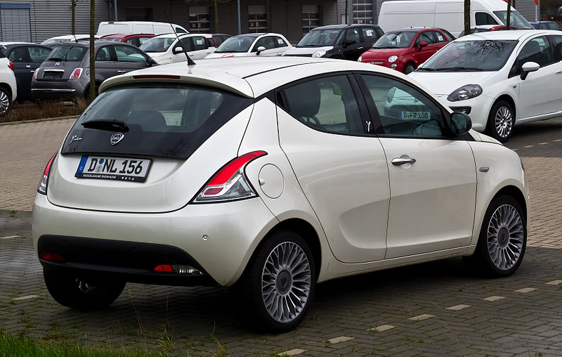 File:Lancia Ypsilon 0.9 TwinAir Turbo 8v Platinum (II) – Heckansicht, 31. Dezember 2012, Düsseldorf.jpg