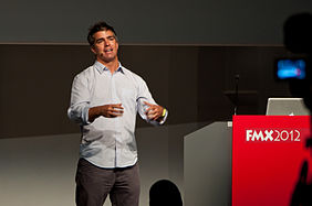 English: Loni Peristere, creative director and founder of Zoic Studios at FMX 2012. (Haus der Wirtschaft, Stuttgart, Germany) Deutsch: Loni Peristere, Creative director und Gründer von Zoic Studios auf der FMX 2012. (Haus der Wirtschaft in Stuttgart)