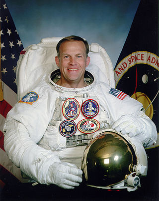 <span class="mw-page-title-main">Mark C. Lee</span> American astronaut