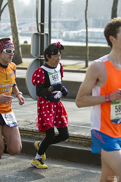 File:Marathon de Paris 2013 (13).jpg