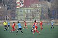 2013–2014-yilgi mavsum Ayollar birinchi ligasi o'yini, jamoalar: Marmara Üniversitesispor (ko'k/qora formada) - Konak Belediyespor (qizil formada)