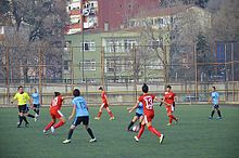 Marmara Universitesi Spor (blue/black) vs Konak Belediyespor (red) at the 2013-14 Turkish Women's First League MarmaraUniversitesiSpor KonakBelediyespor 1 20140112.JPG