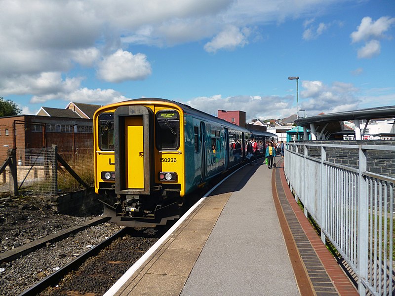 File:Merthyr Tydfil Station - geograph.org.uk - 3655578.jpg