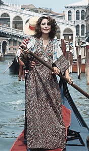Mia Martini in gondola a Venezia nel settembre del 1973