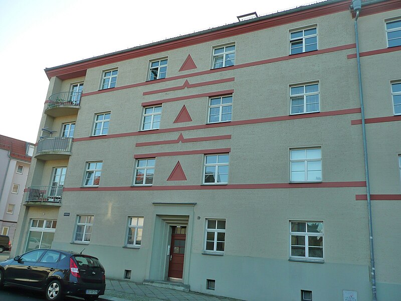 File:Mietshaus Trachau Alttrachau34.JPG