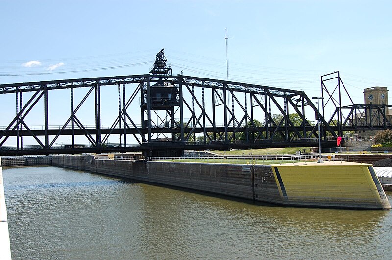 File:Mississippi River Lock 15 050 (968206945).jpg