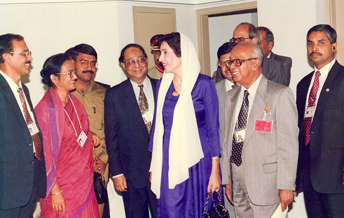 Benazir Bhutto második ciklusa