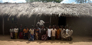 English: Students outside school in Nampula, M...