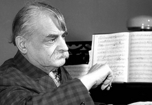 Николай Ильич Аладов, известный белорусский композитор, руководивший учебной частью училища (ныне — колледжа) в середне 20-х — начале 30-х годов XX века