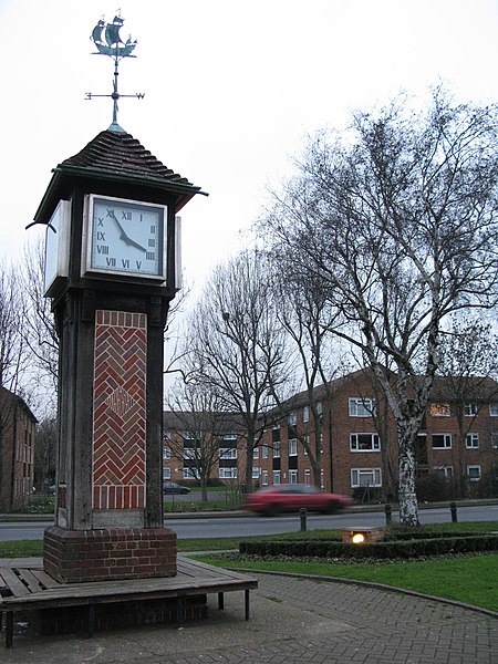File:Northolt Green Clock.jpg