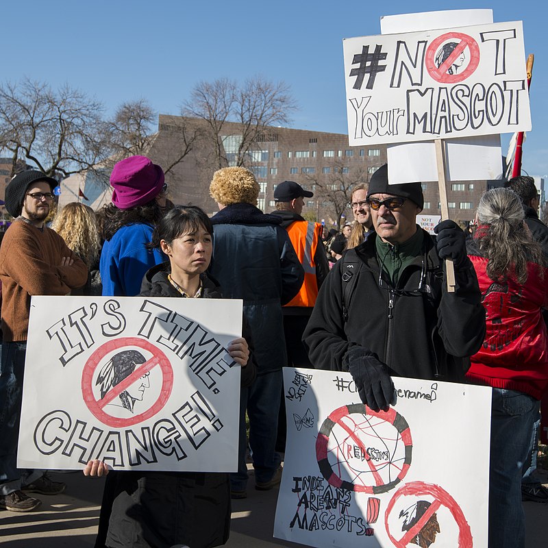 Native American advocates protest Kansas City Chiefs name ahead of